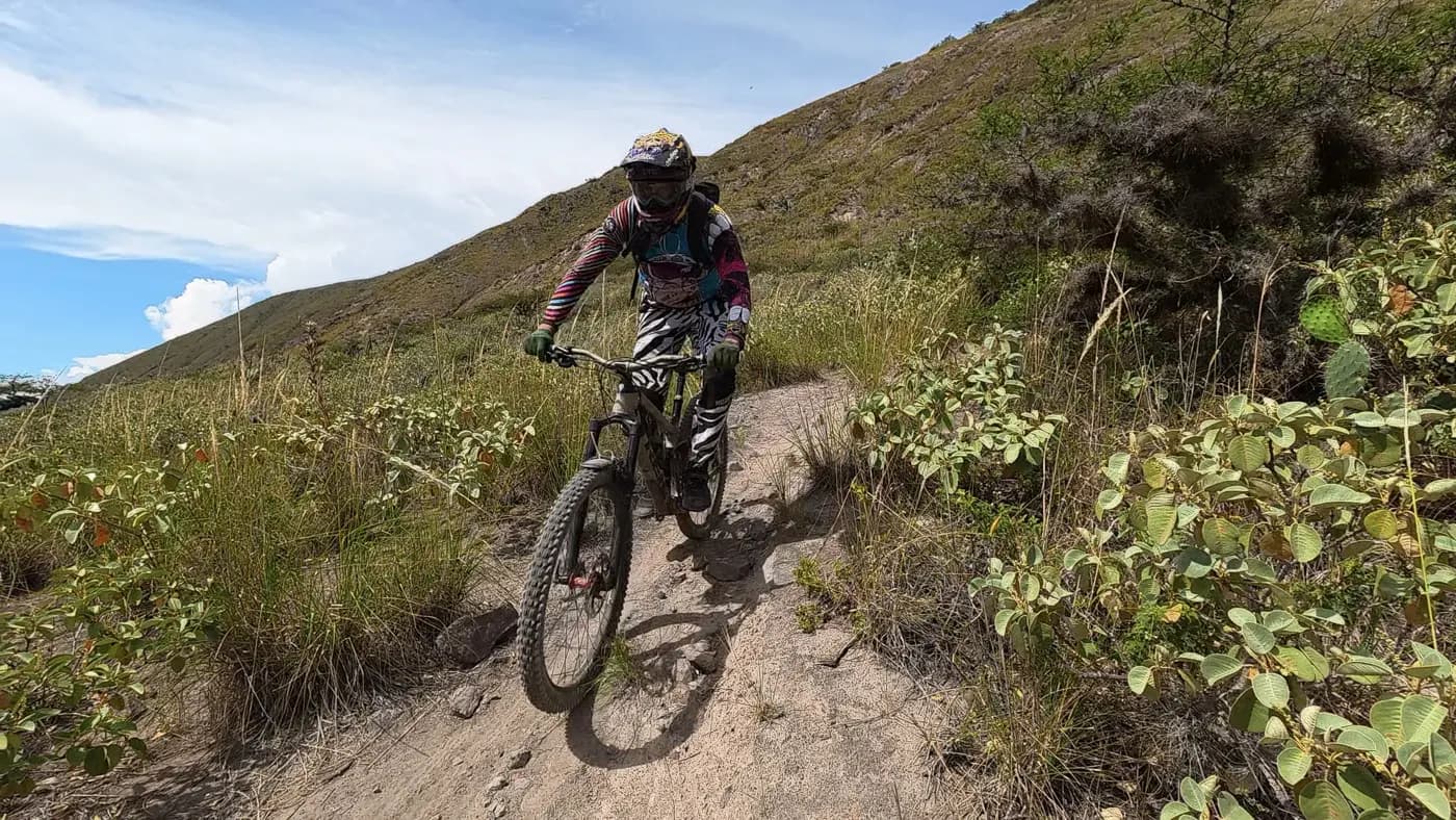 Gravity Lines — Ecuadorian Andes MTB expedition