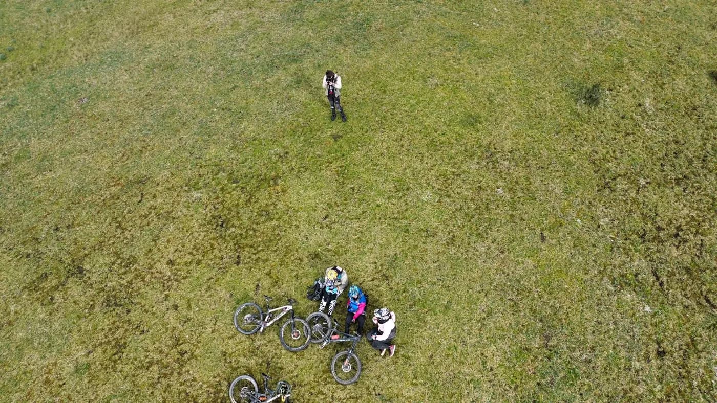 Gravity Lines — Ecuadorian Andes MTB expedition